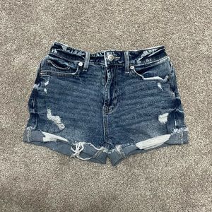 No boundaries- Jean shorts